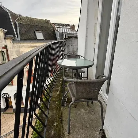 With Balcony Arras