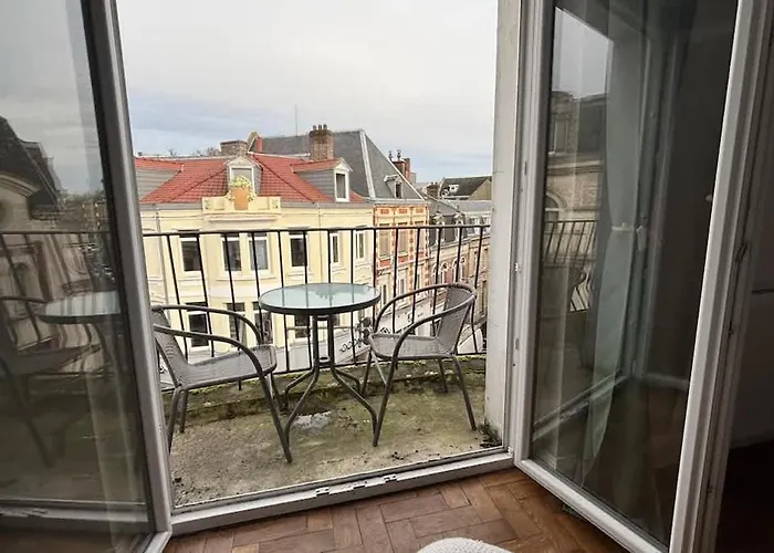 Appartement With Balcony Arras