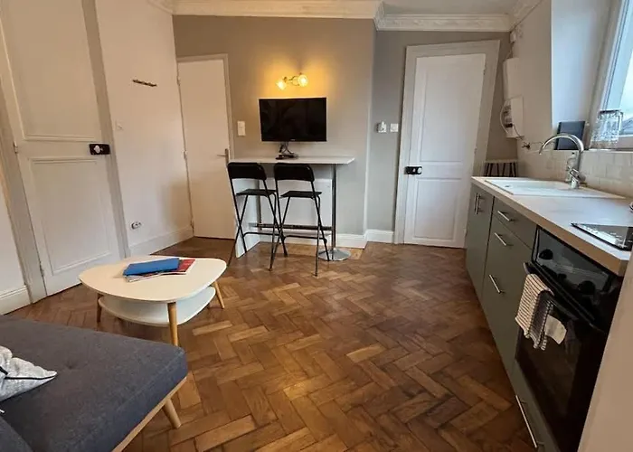 Appartement With Balcony *